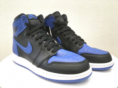 「スニーカーのNIKE AIR JORDAN 」