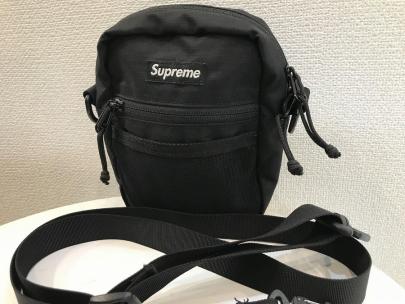 「ストリートブランドのSUPREME 」