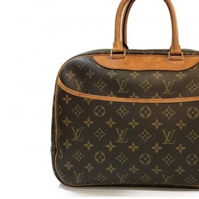 「ラグジュアリーブランドのLOUIS VUITTON 」