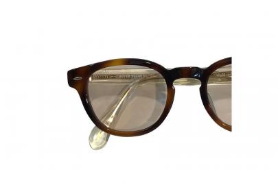 「インポートブランドのOLIVER PEOPLES 」