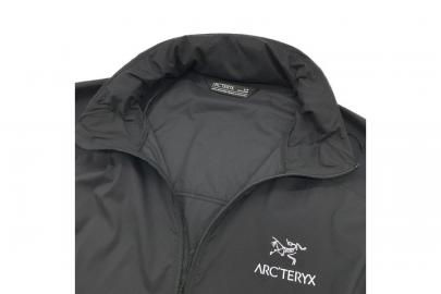 「アウトドアブランドのARCTERYX 」