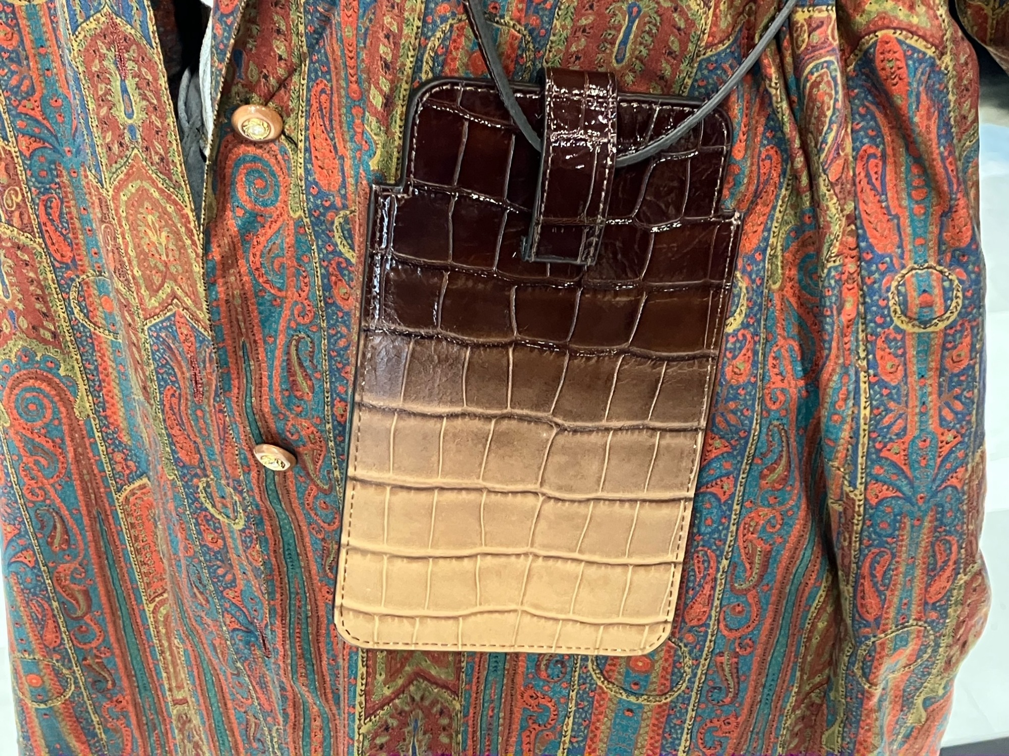 Maison Margiela 11/メゾンマルジェラ11】から「グラデーション スマホ