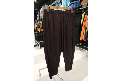 買取入荷のPLEATS　PLEASE