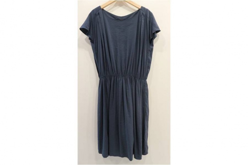 買取入荷のキャリアファッション