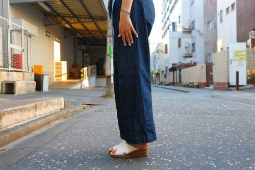 ハイクのデニムパンツ