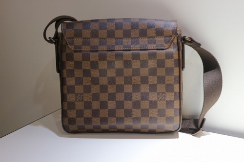 ルイヴィトンのショルダーバッグ