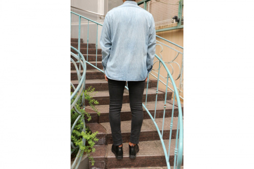 ダブルアールエルのシャツ