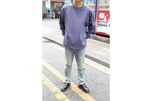 スウェットの三鷹南口