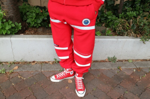 リフレクターテープフリースパーカーの三鷹南口