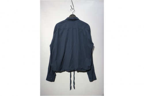 アンユーズドのシャツ