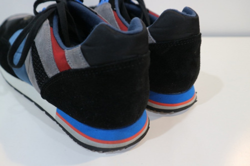 スニーカーのメンズ