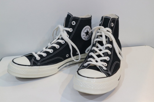 スニーカーのCONVERSE