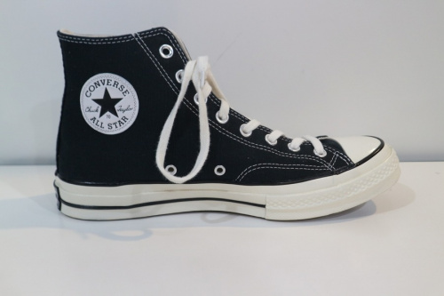 コンバースのCHUCK TAYLOR