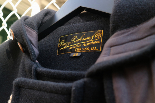 ダッフルコートの三鷹南口