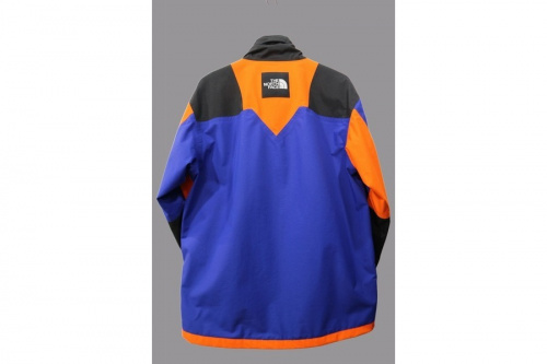 ザノースフェイスのマウンテンパーカー