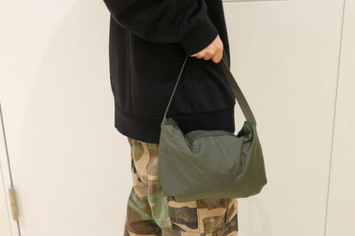 ナイロンジャケットの三鷹南口