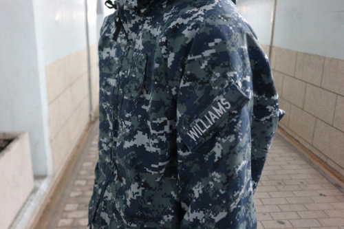 ユ-エスア-ミ-のデジカモマウンテンジャケット