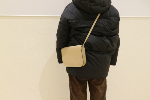 フラップショルダーバックのレディース