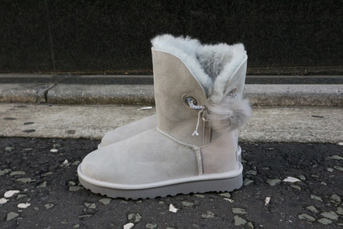 アグのムートンブーツ