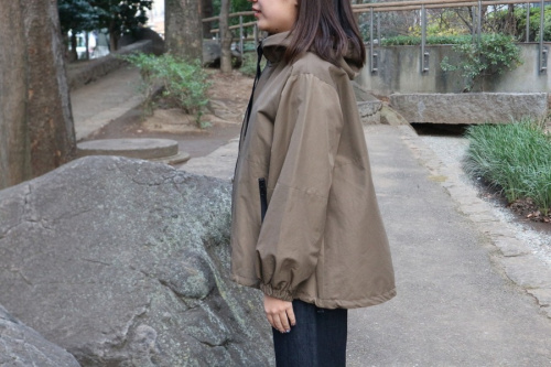 ビアズリーのフード付ブルゾン