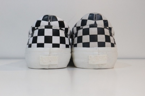 スリッポンの三鷹南口