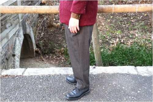 ドゥルカマラのよそいきタックパンツ