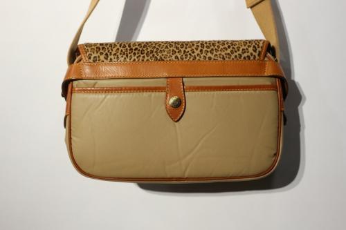 バチューサーパスレオパードキャリーオールの3901BLP