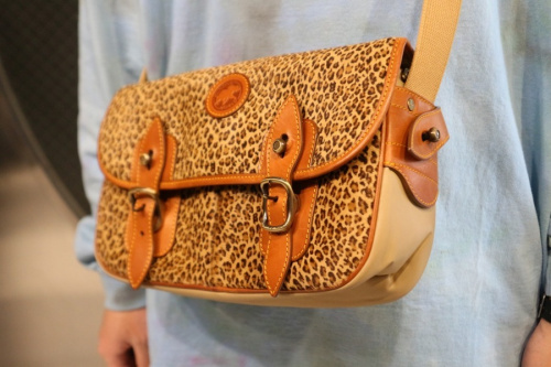 アウトドアブランドのHUNTING WORLD