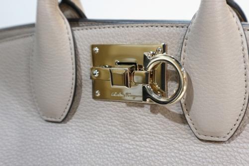 Salvatore Ferragamoのサルヴァトーレ フェラガモ