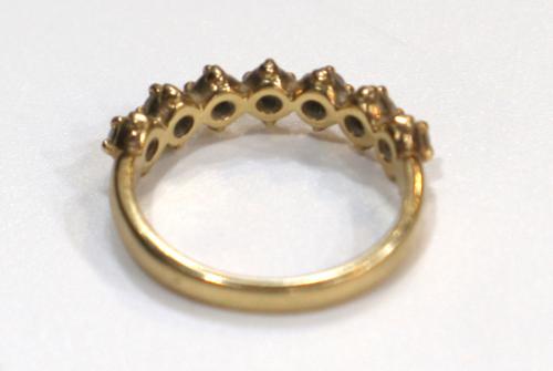 リングの三鷹南口