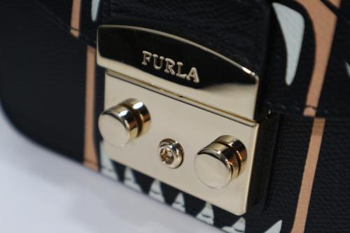 ミニクロスボディーショルダーバッグ