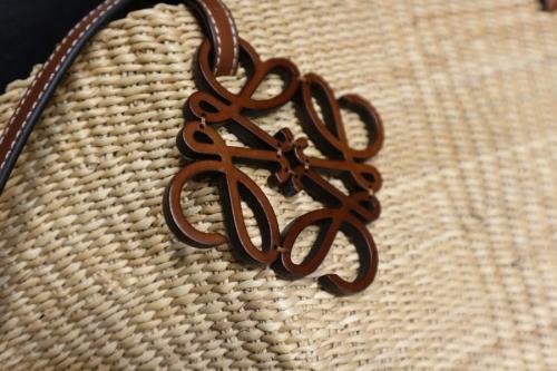 ロエベのシェルバスケットバッグスモール