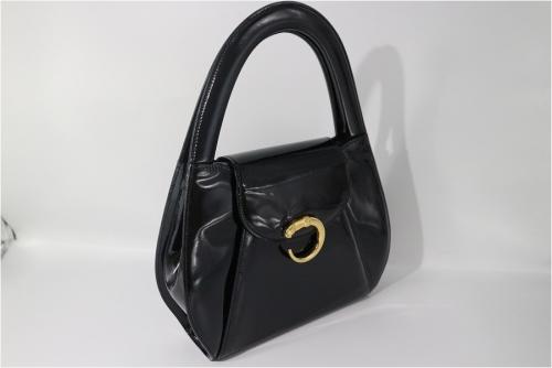 Cartierのカルティエ