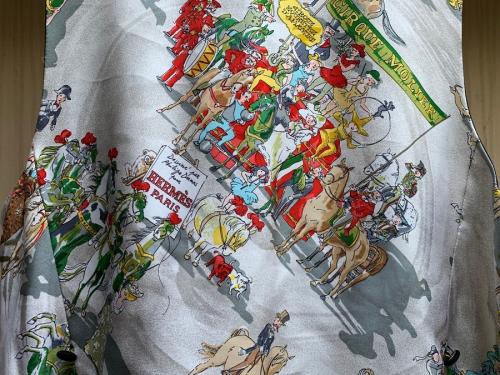 乗馬柄レザー・シルクジレベストのレディース