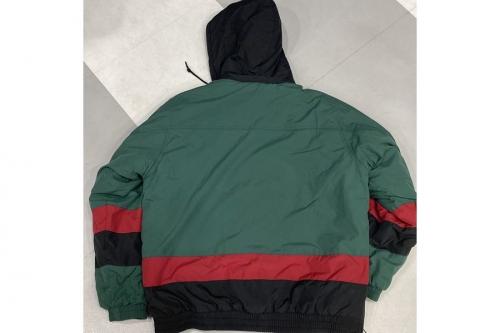 シュプリームのPuffy Hockey Pullover