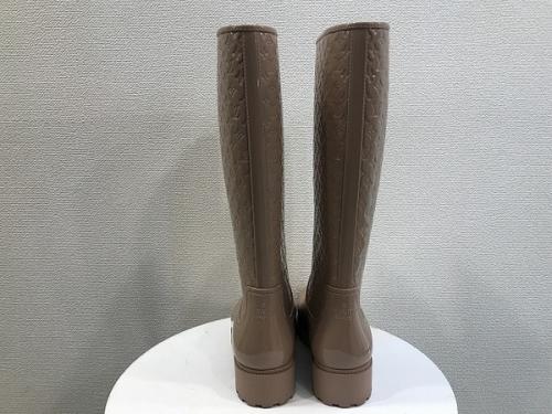 スプラッシュレインブーツのスタイル三鷹南口店