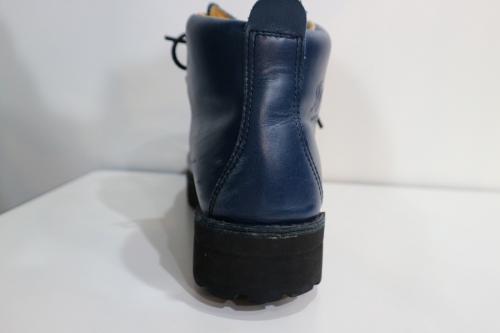 ダナーのマウンテンライトブーツ