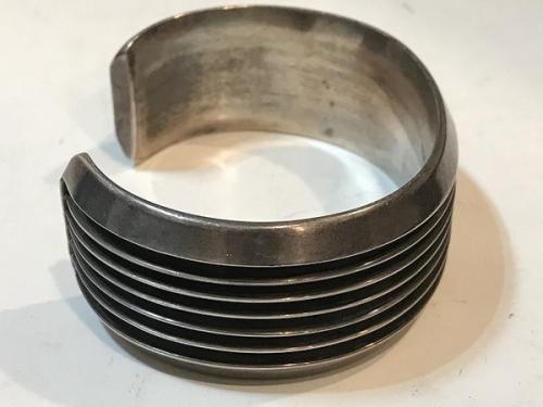 6ライン シルバーバングルのインディアンジュエリー