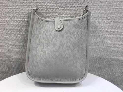 エルメスのエブリン・アマゾーヌ 16TPMバッグ