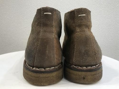 メゾンマルジェラ22のスウェードレザー チャッカブーツ