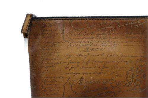 レアアイテムのBerluti