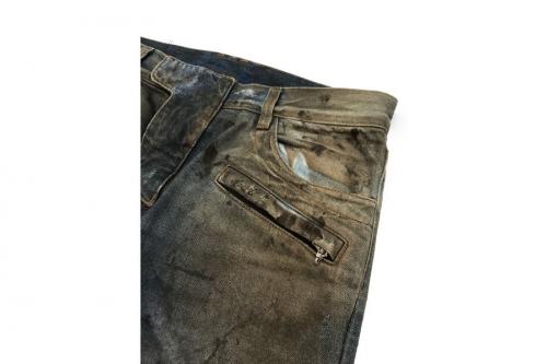 Dirty Oiled Bikerのイタリア製