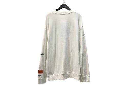 プリントクルーネックスウェットの三鷹南口