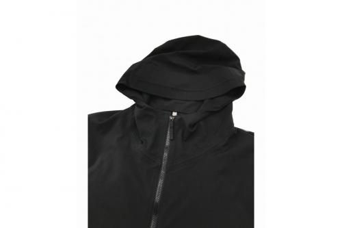 ナイロンジャケット