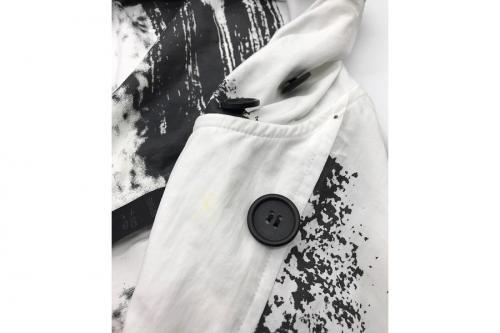 萌　ナイロンコート