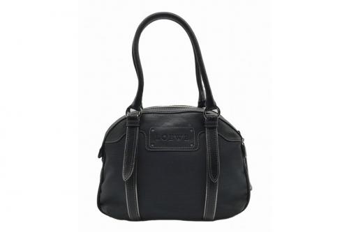 ロエベのアナグラムハンドバッグ