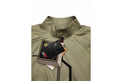 Skytree HS Jacketのマウンテンパーカー ナイロンジャケット フーデッドジャケット