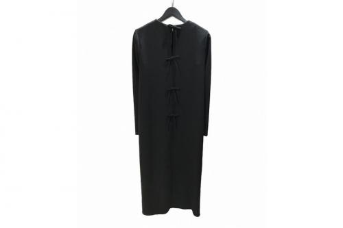 ヨーコチャンのLong-sleeve Ribbon Maxi Dress