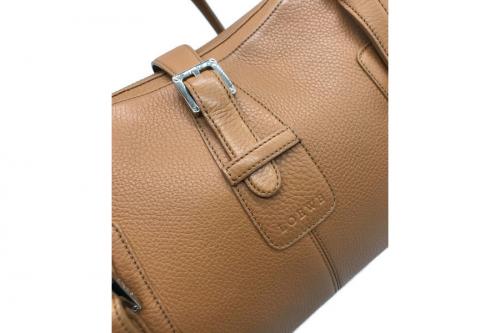 バックのレザー