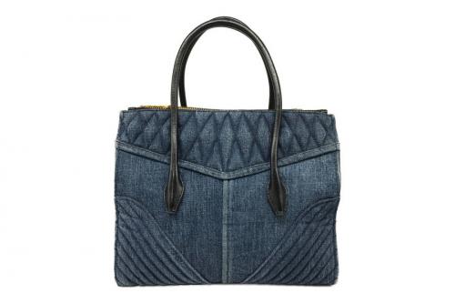 ミュウミュウのバック